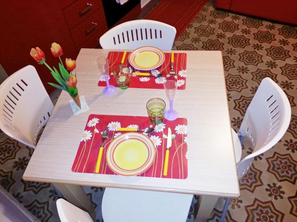 Il Cortile Fiorito Apartman Trapani Kültér fotó